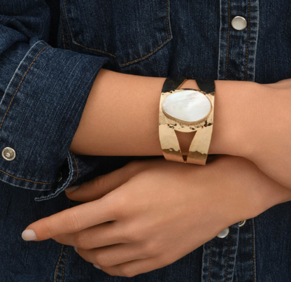 Bracelet manchette ajustable Noto - nacre SATELLITE